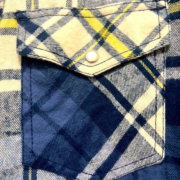 🏄🏻‍♂️🏄🏻‍♂️🏄🏻‍♂️DITCH PLAINS FLANNEL SHIRT NWOT SIZE LARGE 🏄🏻‍♂️🏄🏻‍♂️ - Picture 3 of 6